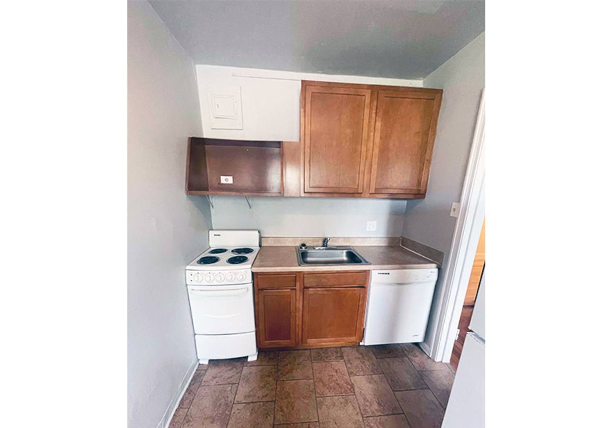 Apartment for rent at 3304 Jefferson Ave, Cincinnati, OH 45220