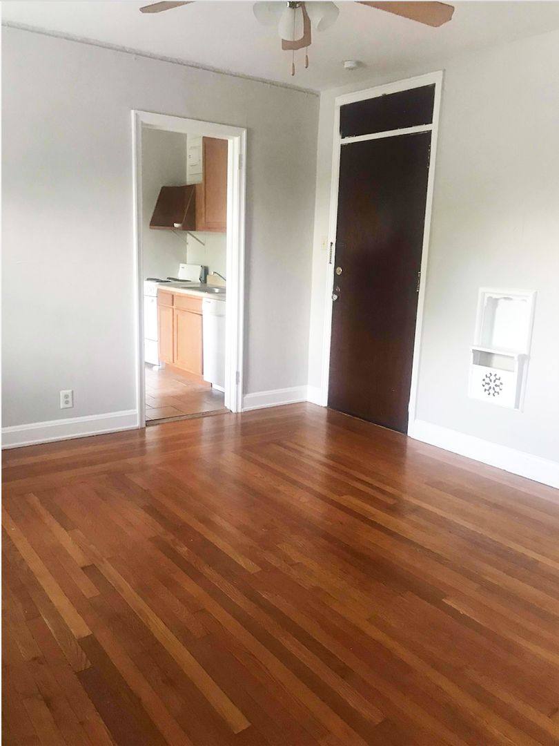 Apartment for rent at 3304 Jefferson Ave, Cincinnati, OH 45220