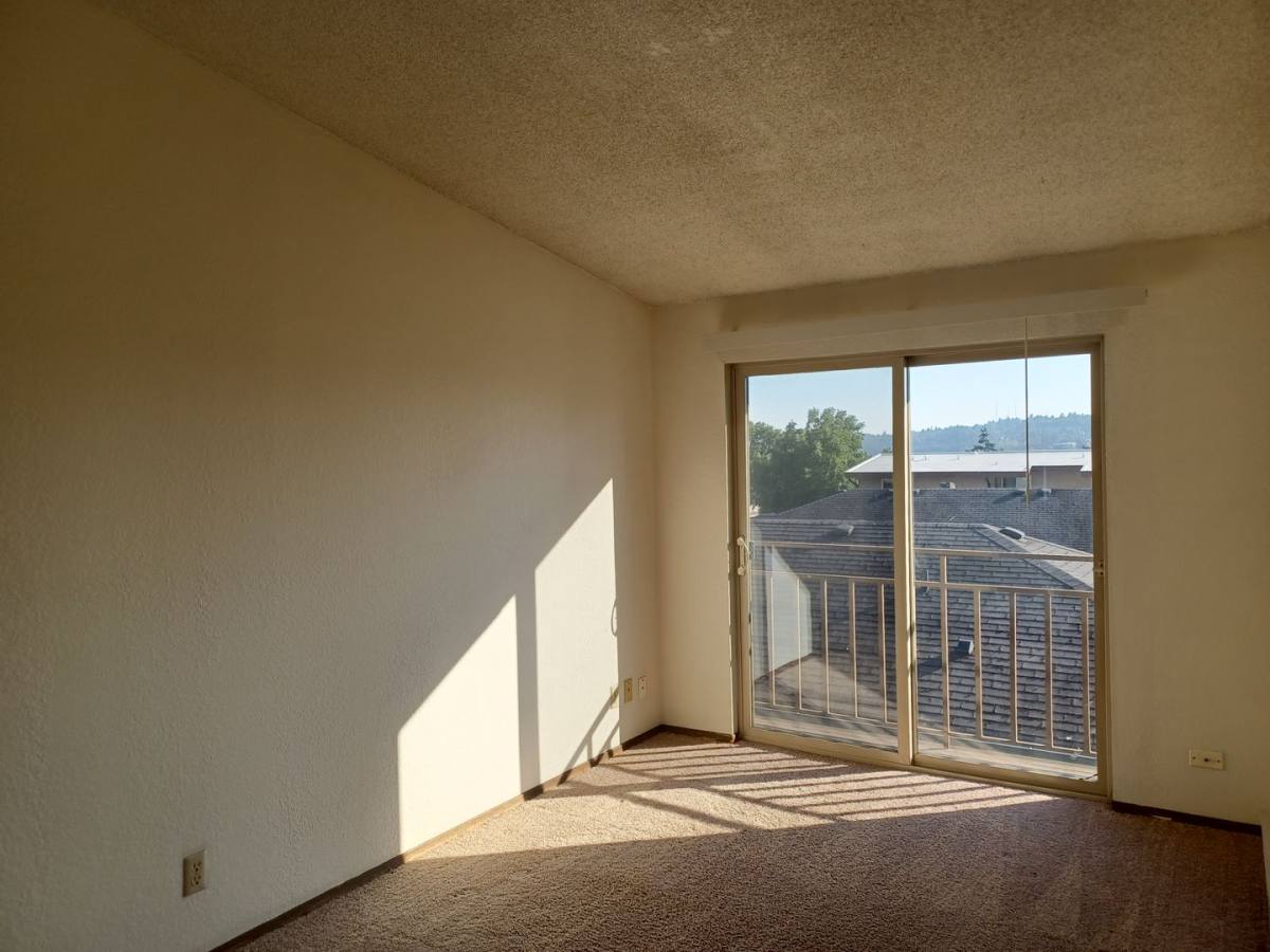 Apartment for rent at 4244 7th Ave NE, Seattle, WA 98105
