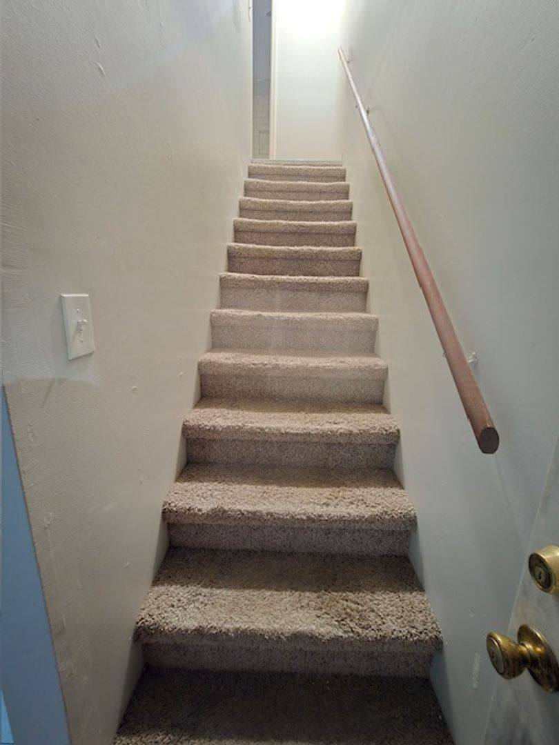 Apartment for rent at 400-426 Greenbriar Rd, Greensboro, NC 27405