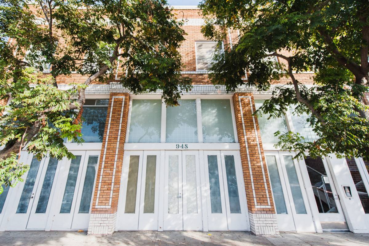 Apartment for rent at 946-950 Daisy Ave, Long Beach, CA 90813