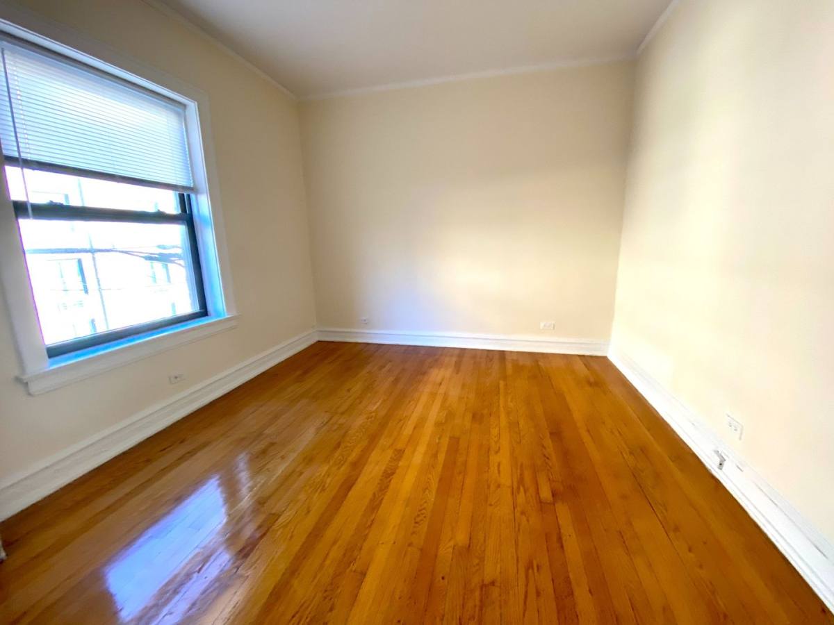 Apartment for rent at 2554-68 W Estes Ave, Chicago, IL 60645