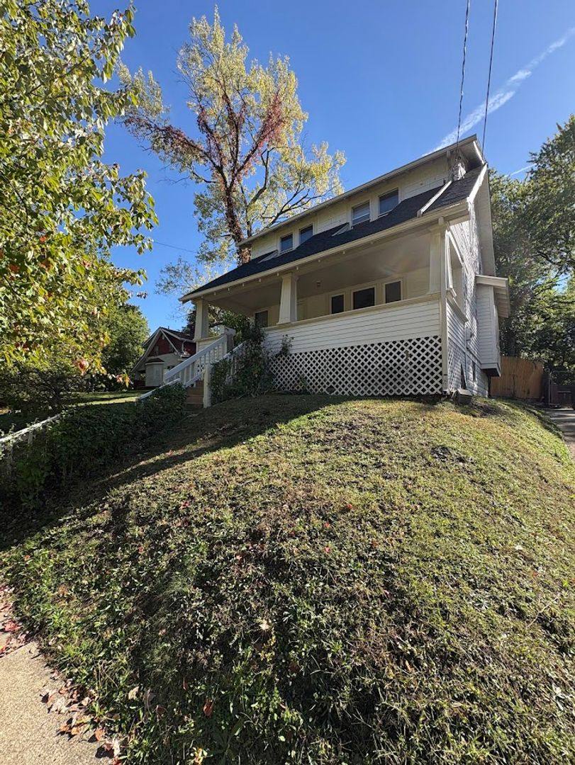 House for rent at 844 Lawton St, Akron, OH 44320