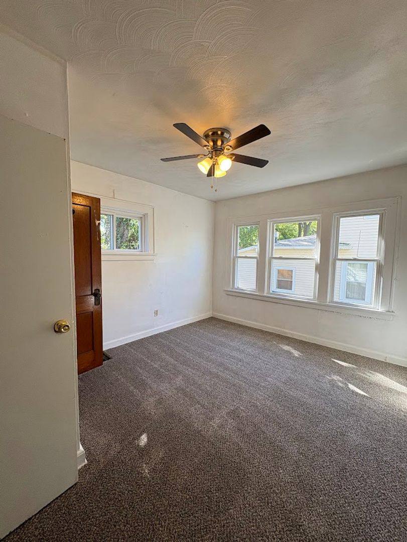 House for rent at 844 Lawton St, Akron, OH 44320