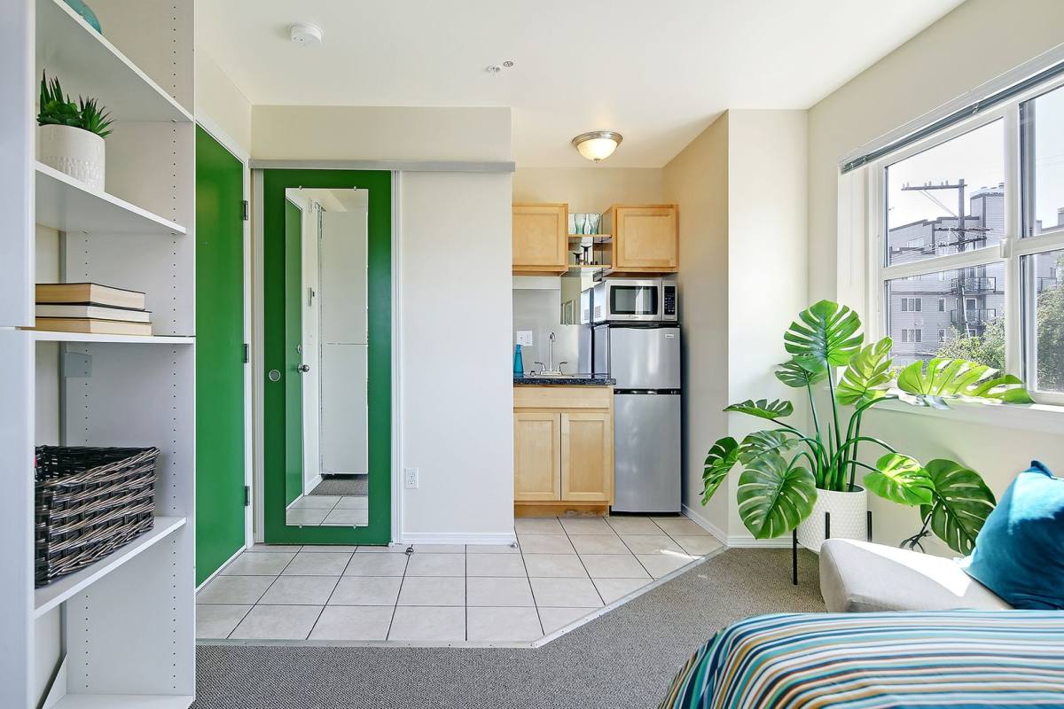 Apartment for rent at 5611 17th Ave NW, Seattle, WA 98107