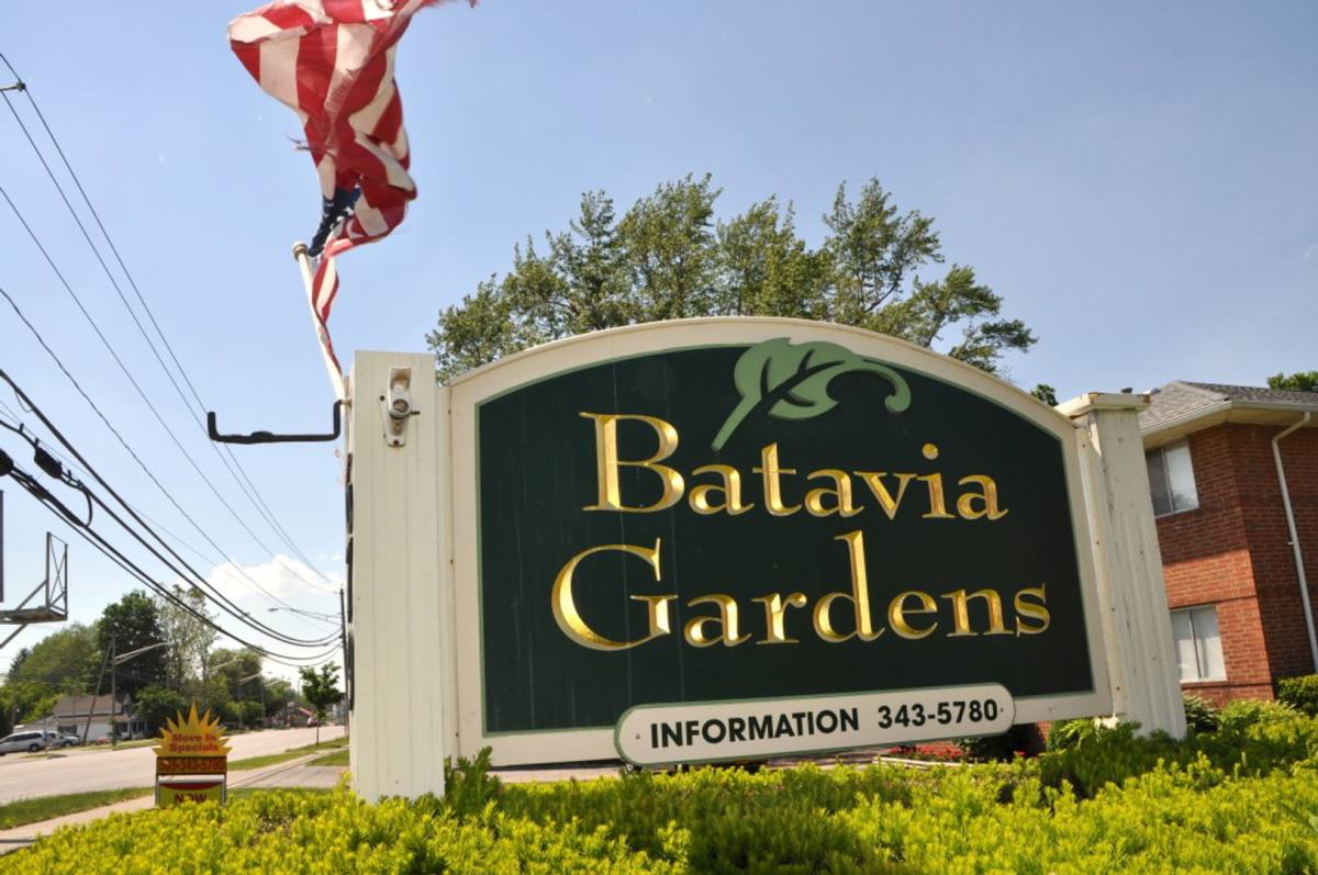 Apartment for rent at 679 E Main St, Batavia, NY 14020