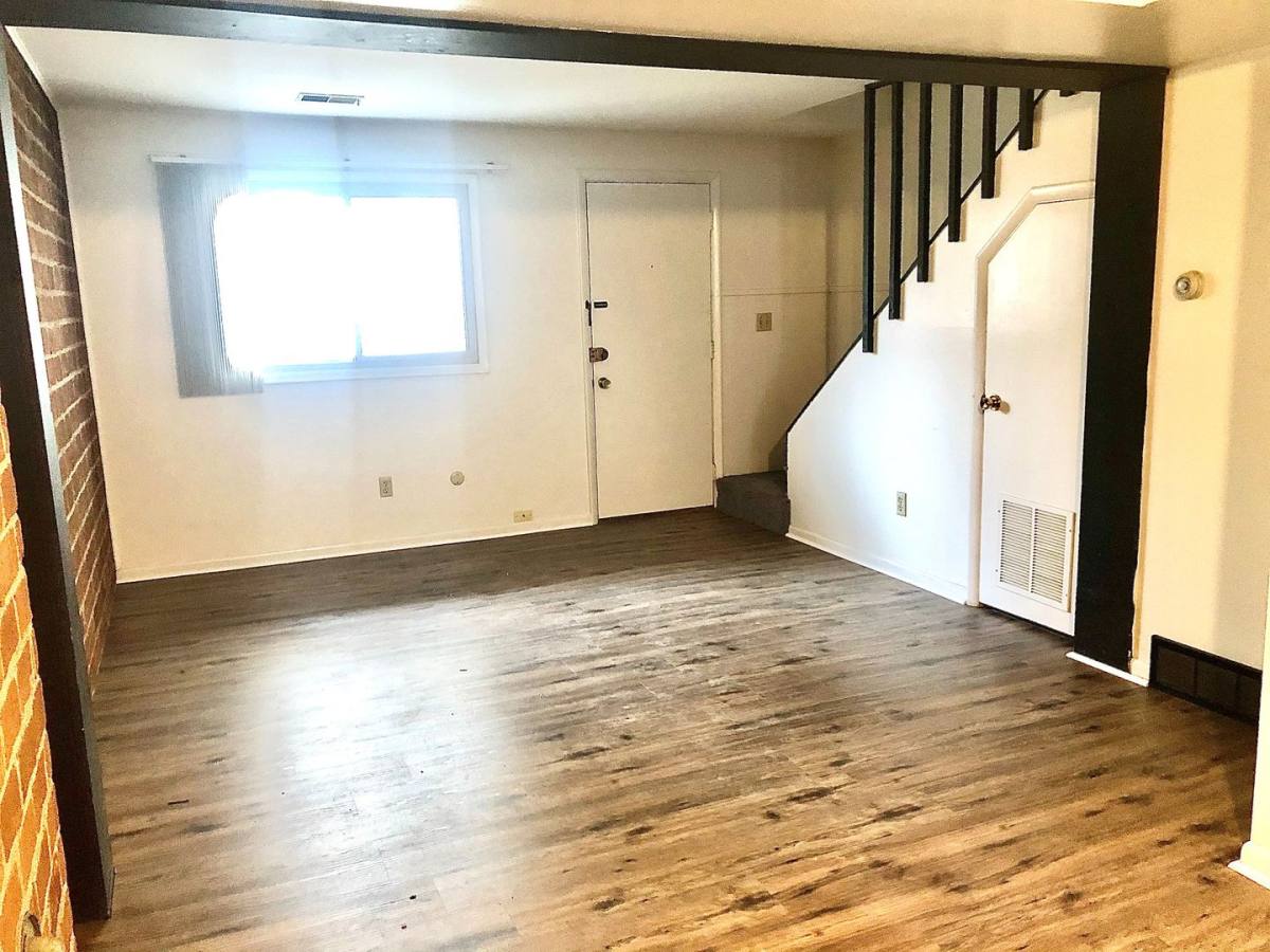 Apartment for rent at 2011 Summit St, Columbus, OH 43201