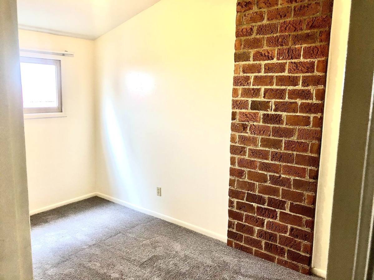 Apartment for rent at 2011 Summit St, Columbus, OH 43201