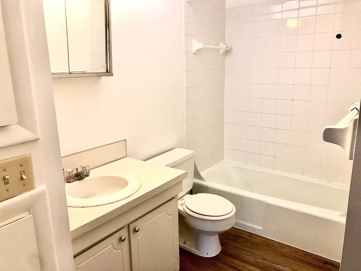 Apartment for rent at 2011 Summit St, Columbus, OH 43201
