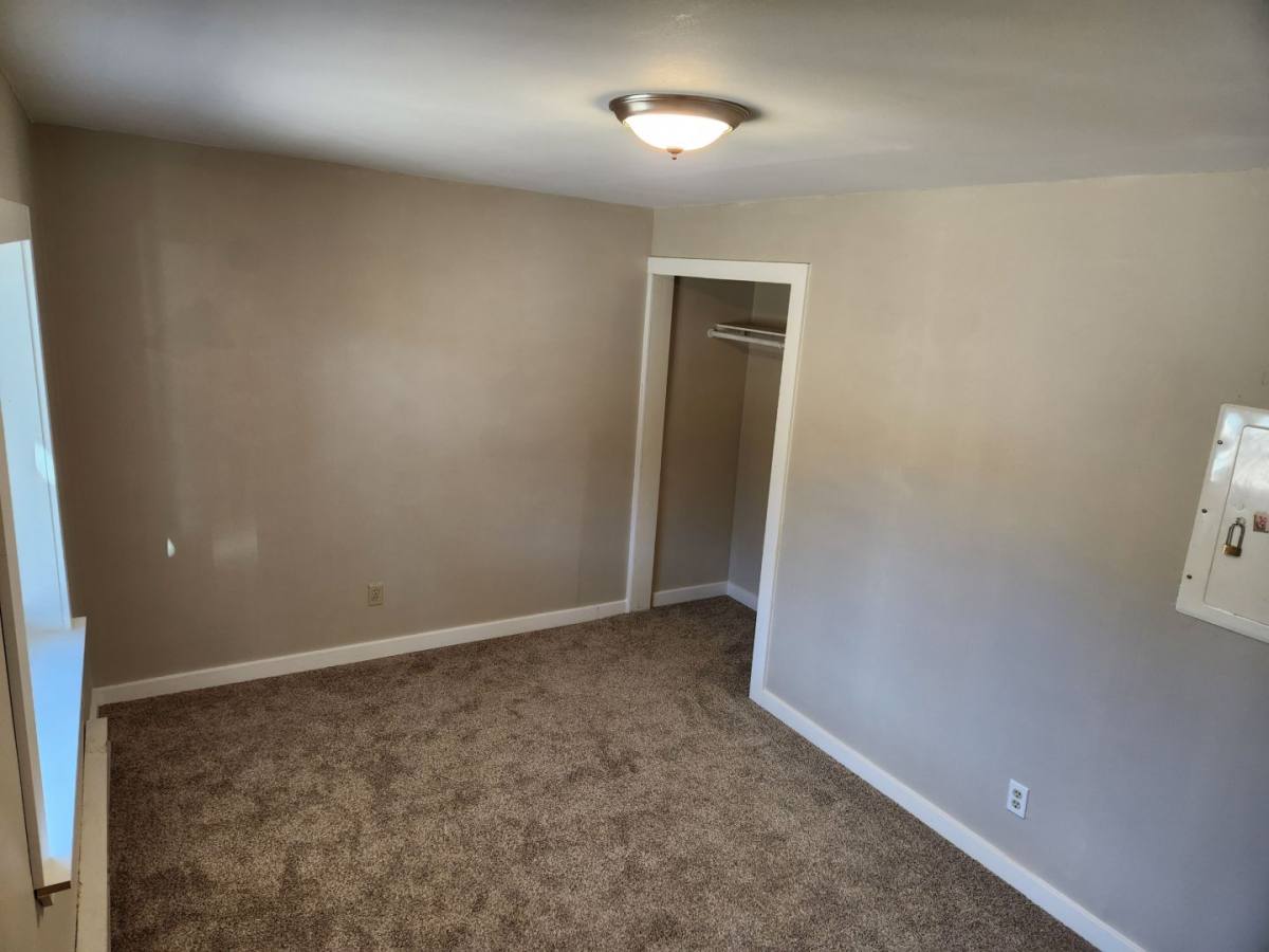Apartment for rent at 225 E 4th Ave, Metaline Falls, WA 99153
