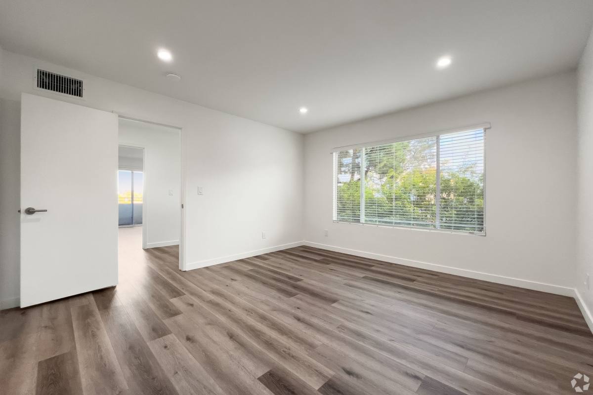 Apartment for rent at 4250 4th Ave, San Diego, CA 92103