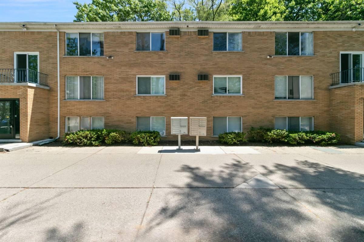 Apartment for rent at 50980 Jefferson, New Baltimore, MI 48047