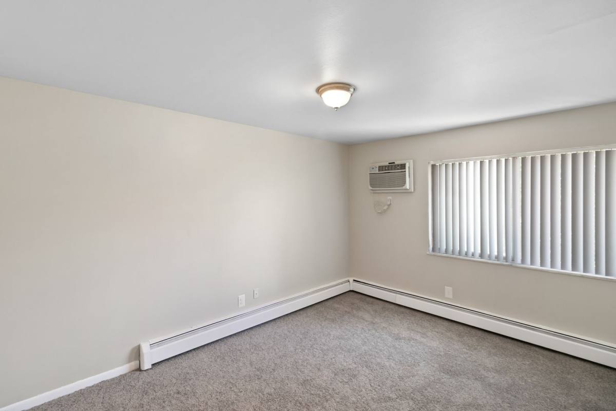 Apartment for rent at 50980 Jefferson, New Baltimore, MI 48047