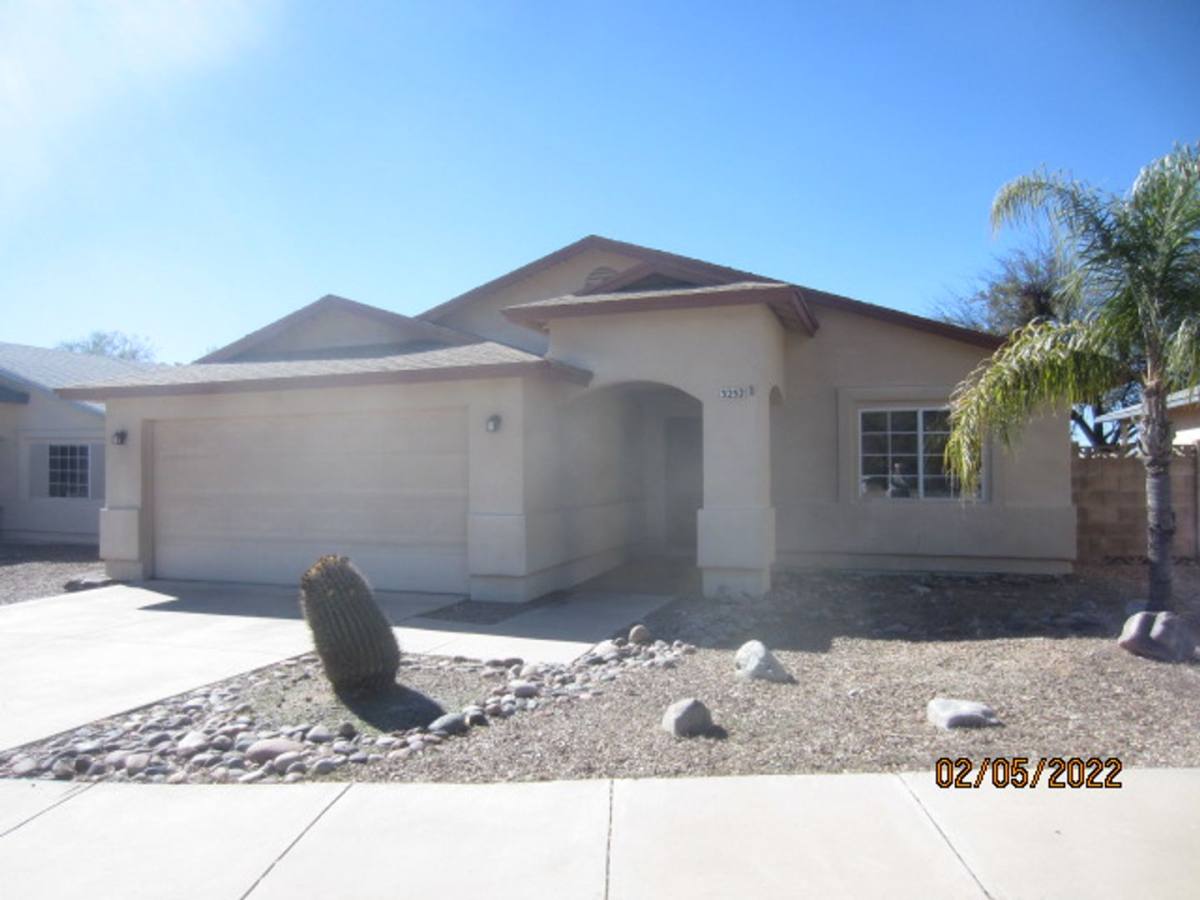House for rent at 3252 S Kristina Park Loop, Tucson, AZ 85730