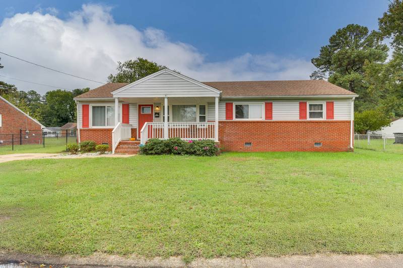 House for rent at 1011 Robinson Rd, Portsmouth, VA 23701