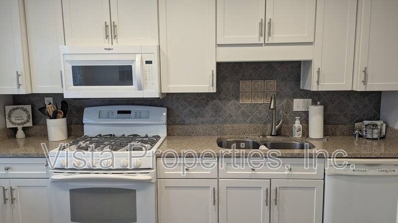 Condo for rent at 10615 Sycamore Trail #1, Louisville, KY 40223