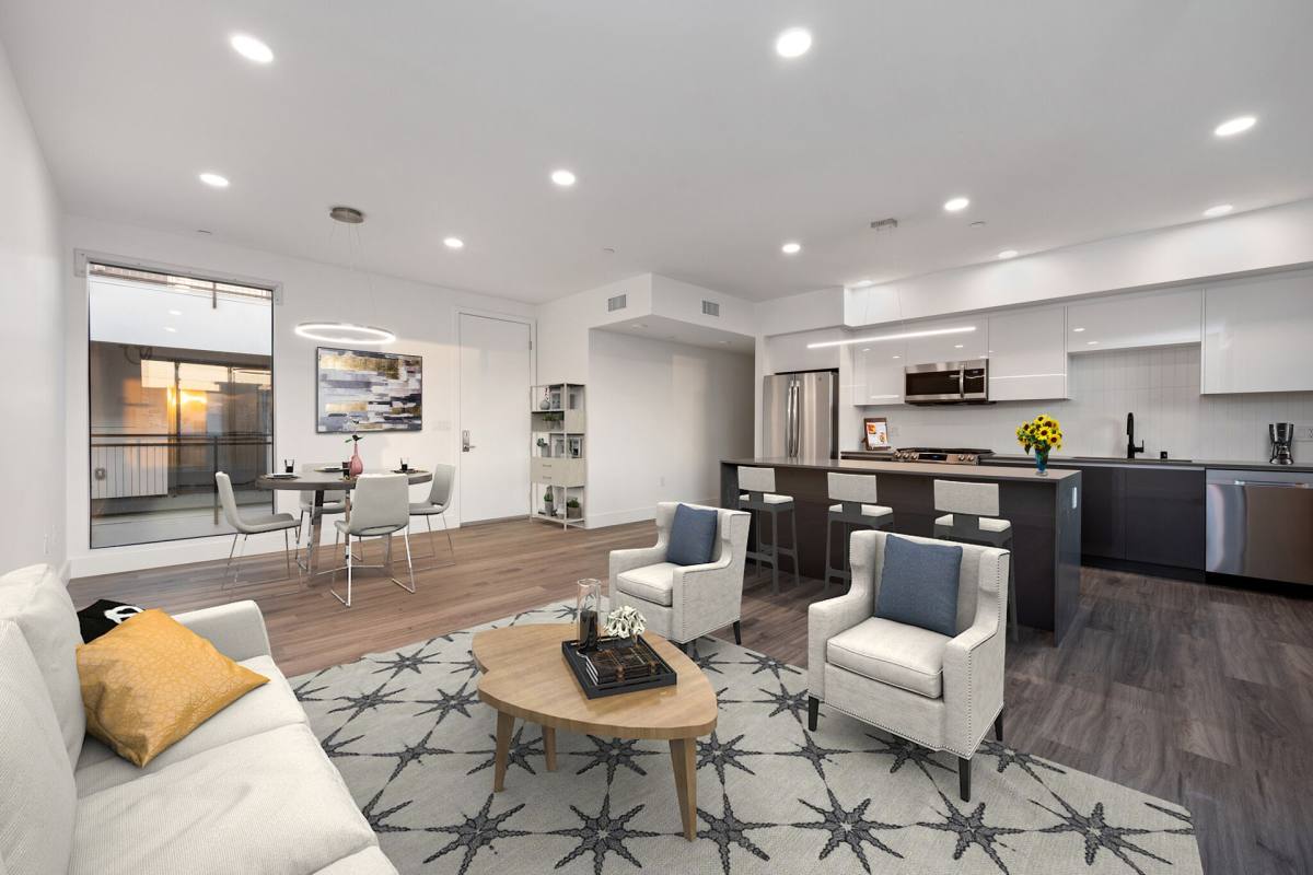 Apartment for rent at 10947 Hartsook St, North Hollywood, CA 91601
