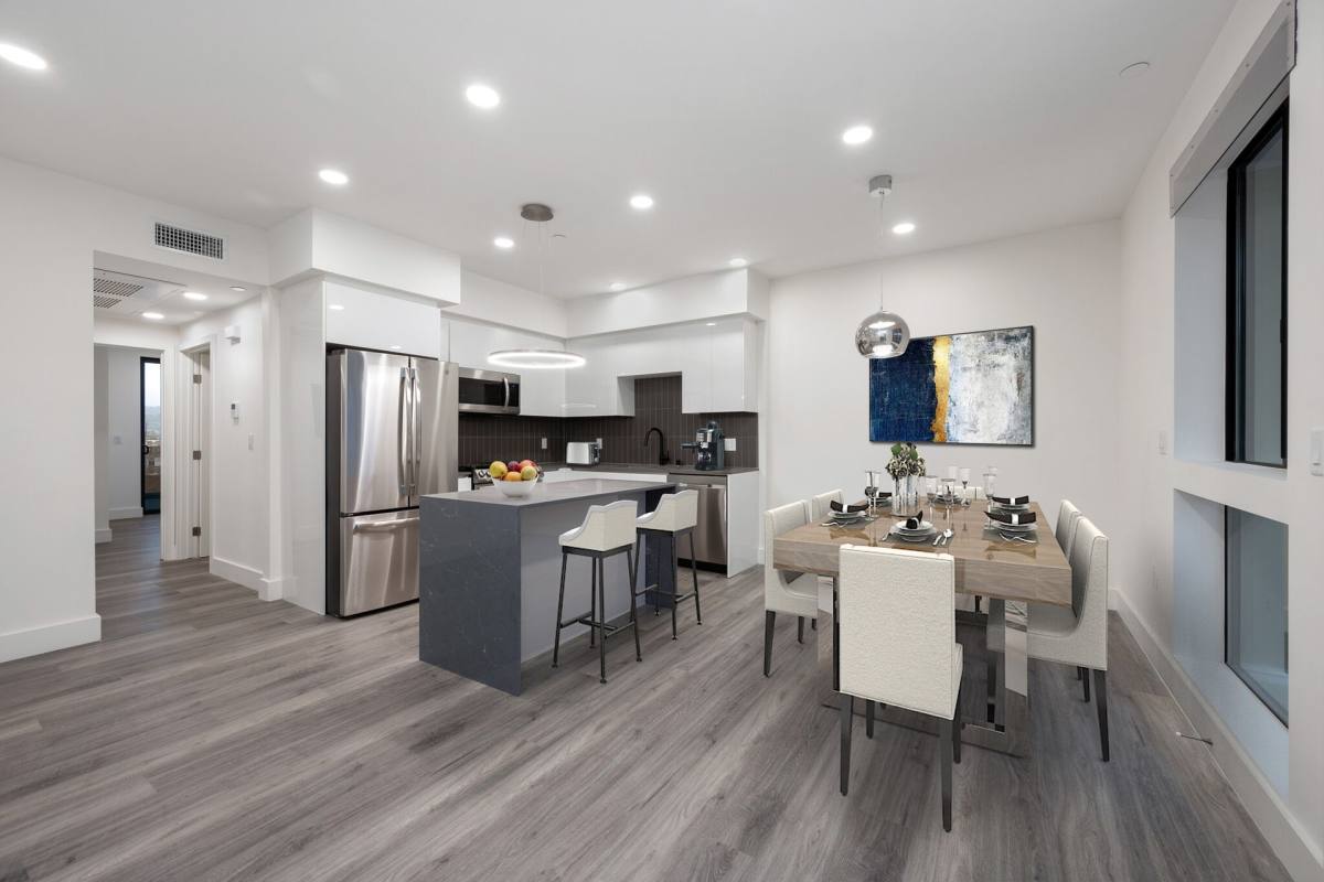 Apartment for rent at 10947 Hartsook St, North Hollywood, CA 91601