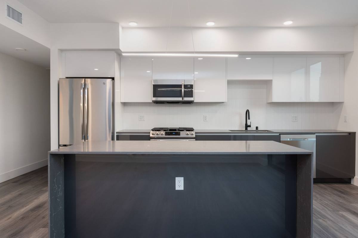 Apartment for rent at 10947 Hartsook St, North Hollywood, CA 91601