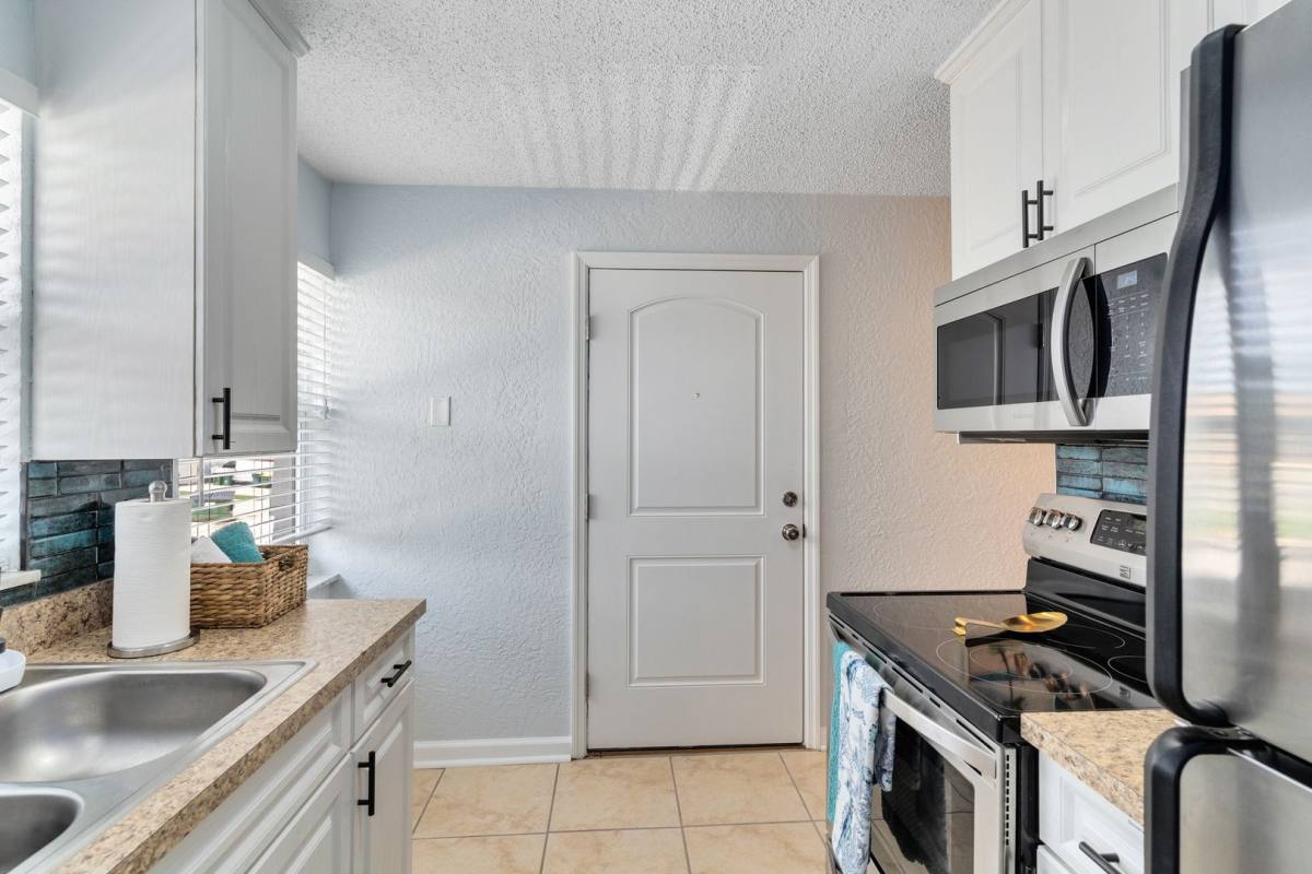 Apartment for rent at 1029 -1031 Park Dr, Satellite Beach, FL 32937