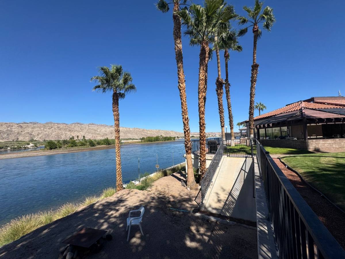 Condo for rent at 201 Riverfront Dr, Bullhead City, AZ 86442