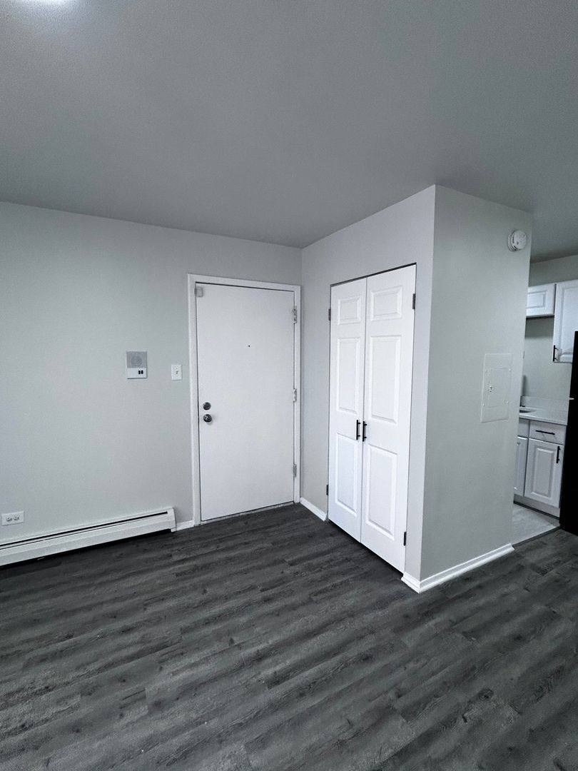 Apartment for rent at Bernice Chicago, 3045 3061 & 3069 Bernice Rd, Lansing, IL 60438