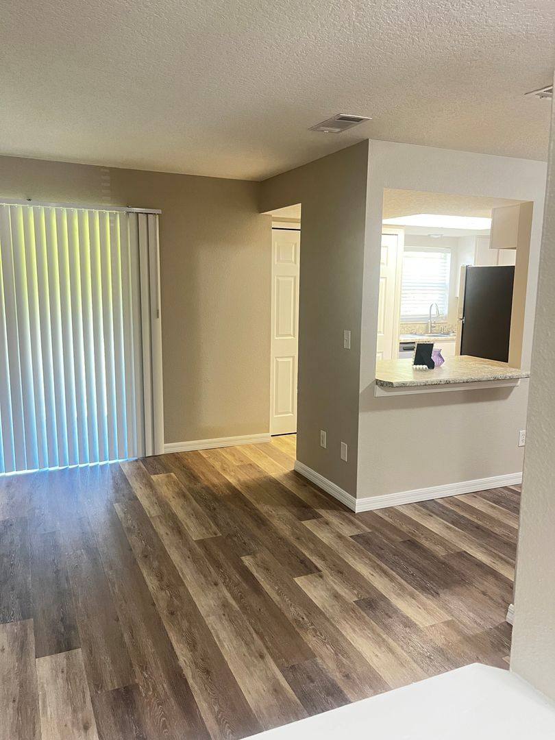 Apartment for rent at 1175 W Minnesota Ave, Deland, FL 32720