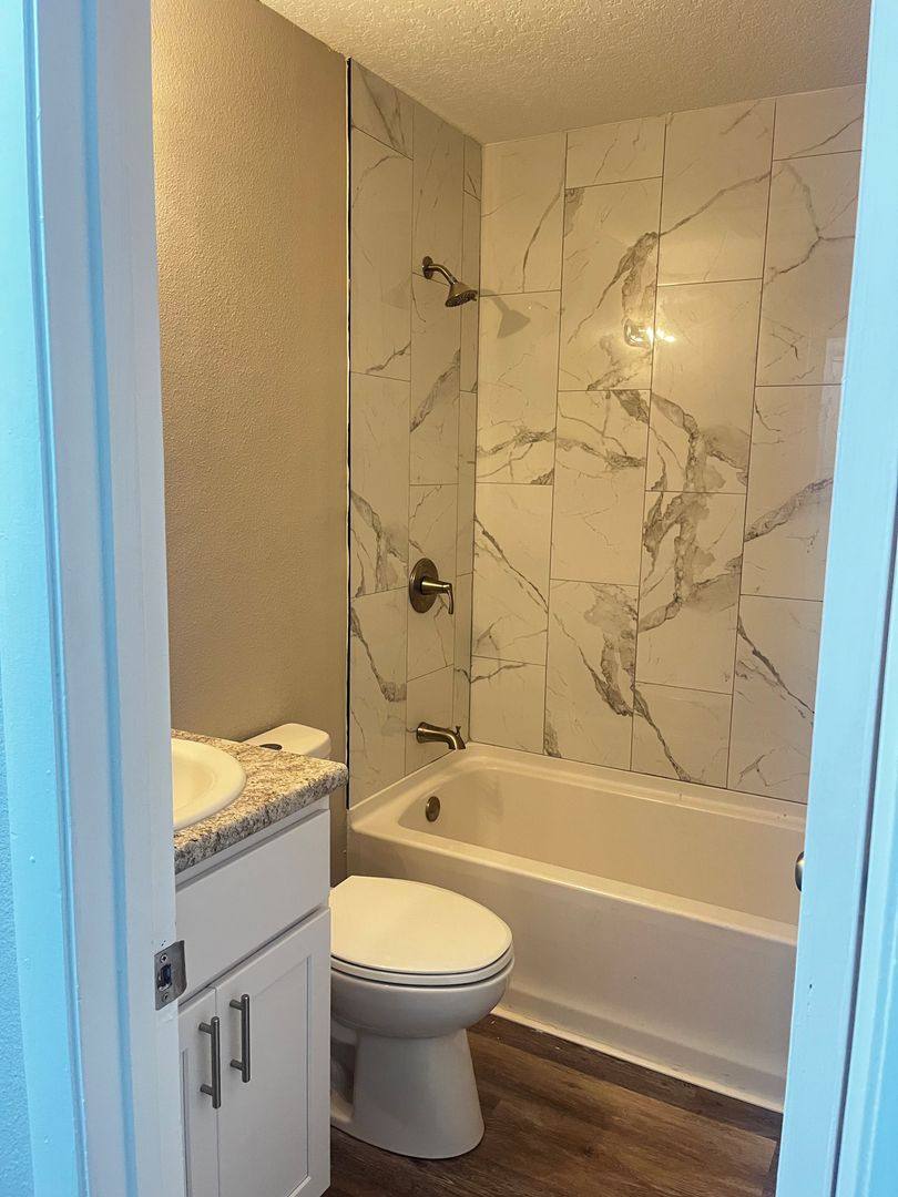 Apartment for rent at 1175 W Minnesota Ave, Deland, FL 32720