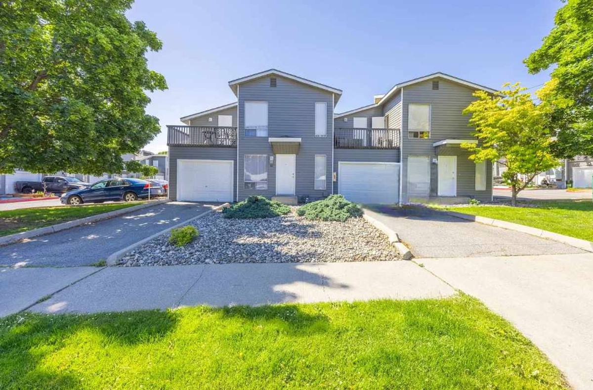 Townhouse for rent at 1107 Westwood Ave, Wenatchee, WA 98801