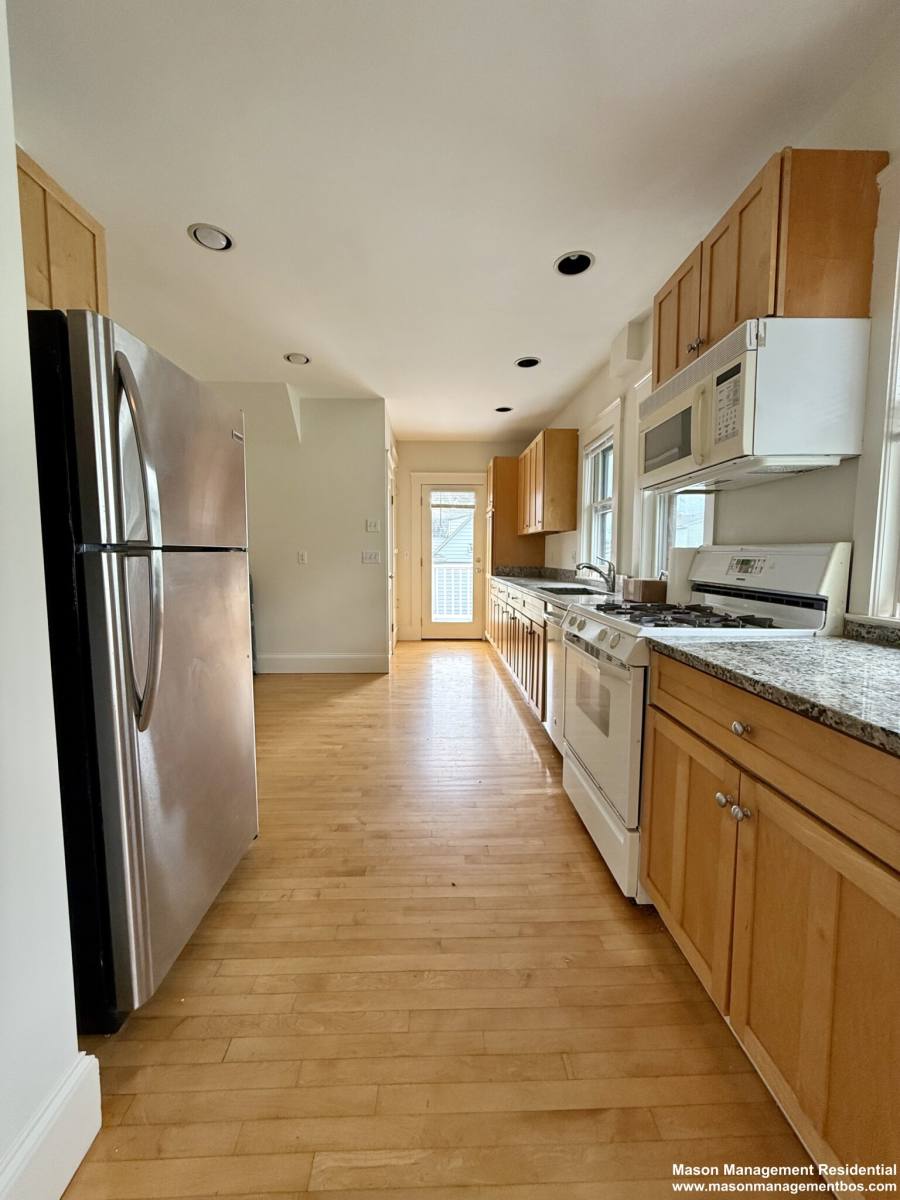 House for rent at 68 Putnam #2, Watertown, MA 02472