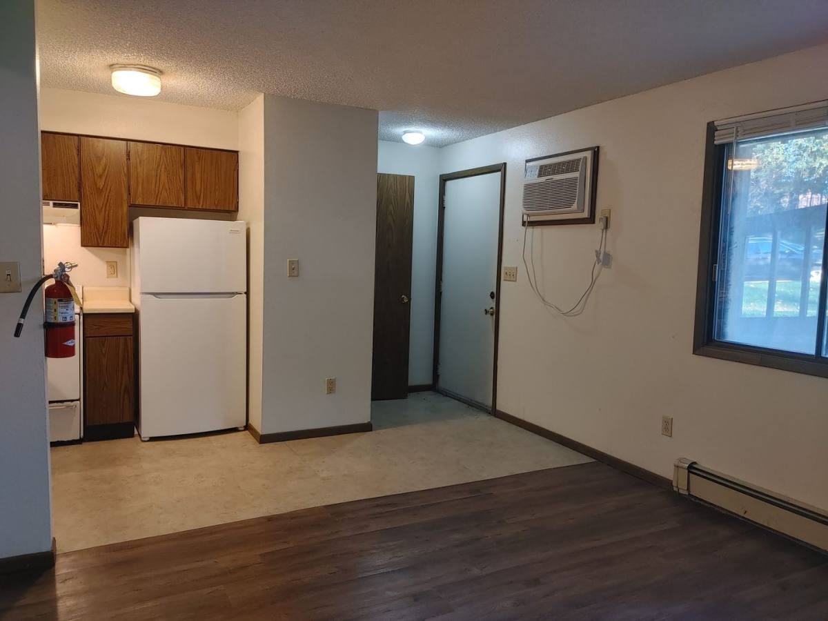 Apartment for rent at 415 S Van Buren St, Iowa City, IA 52240