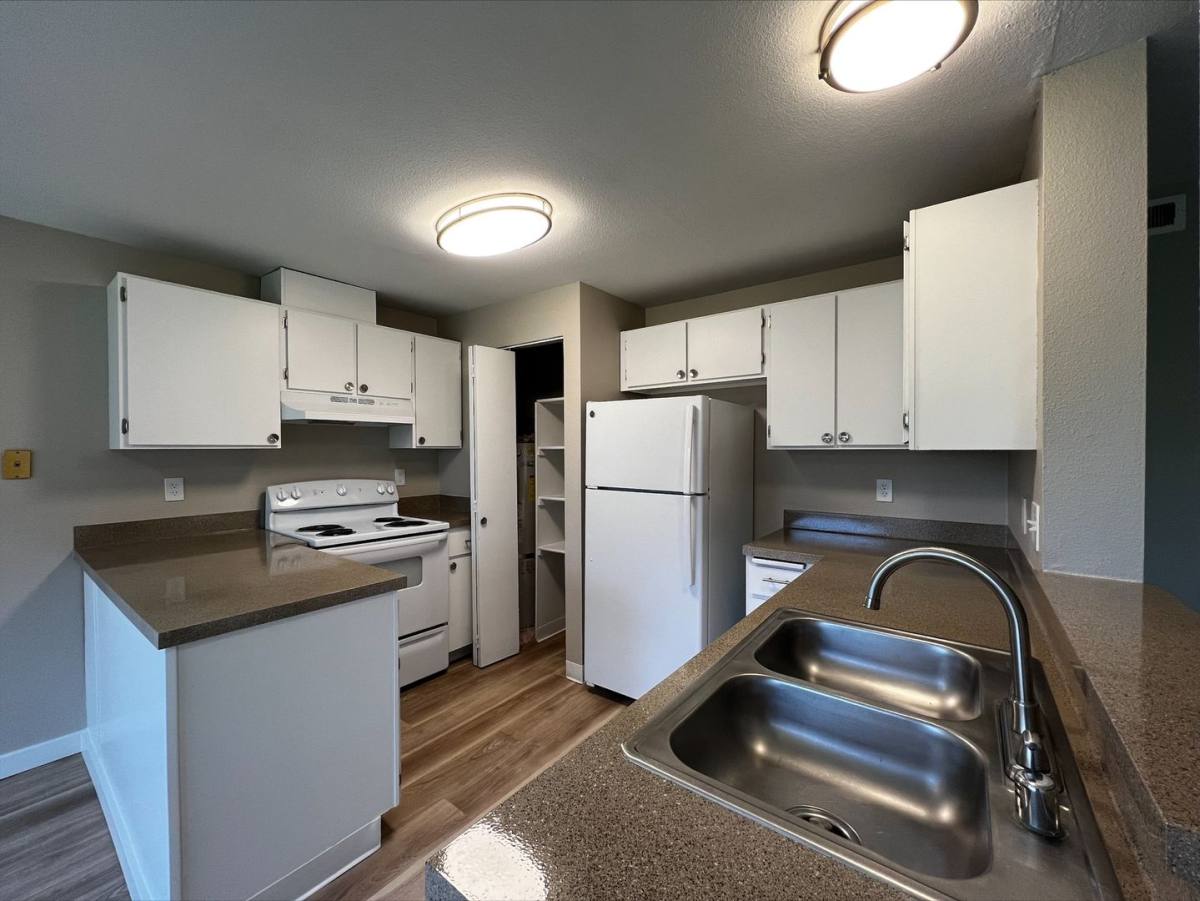 Apartment for rent at 2802 N Narrows Dr, Tacoma, WA 98407
