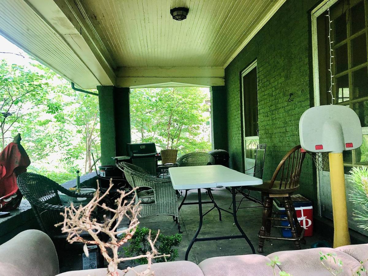 Apartment for rent at 2034 Iuka Ave, Columbus, OH 43201