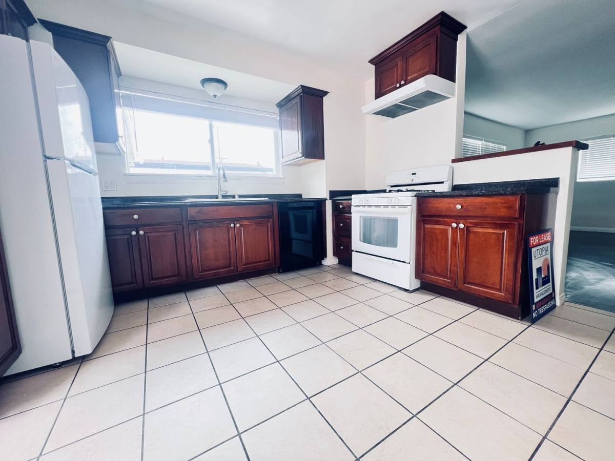 Apartment for rent at 428 S Date St, Escondido, CA 92025