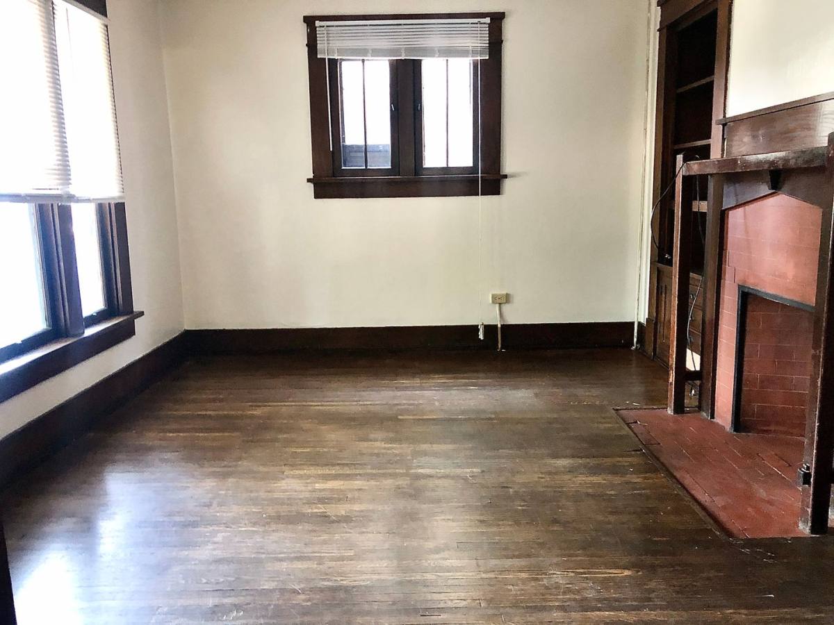House for rent at 2015 Summit St, Columbus, OH 43201
