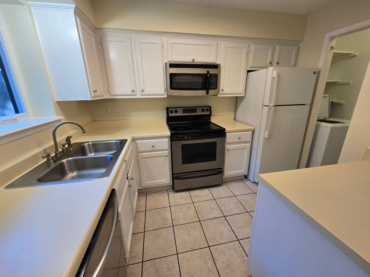 Condo for rent at 1904 Dartmouth St, College Station, TX 77840