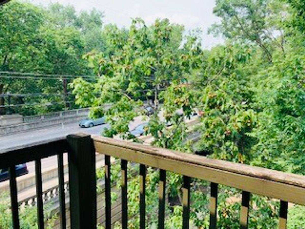 Apartment for rent at 2024 Summit St, Columbus, OH 43201