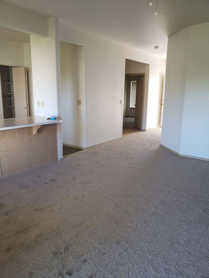 Apartment for rent at 808 Pool St, Eugene, OR 97401