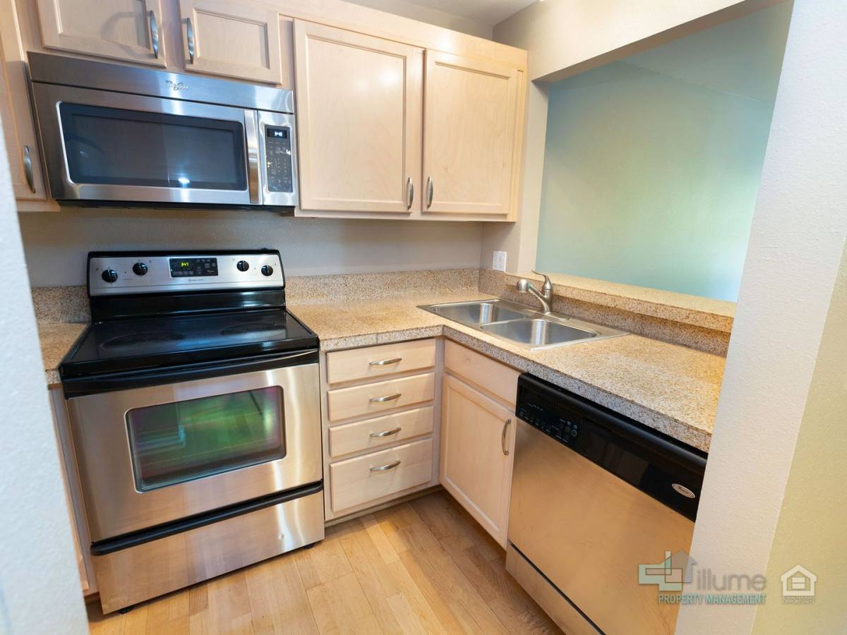 Condo for rent at 1500 SW Park Ave #221, Portland, OR 97201