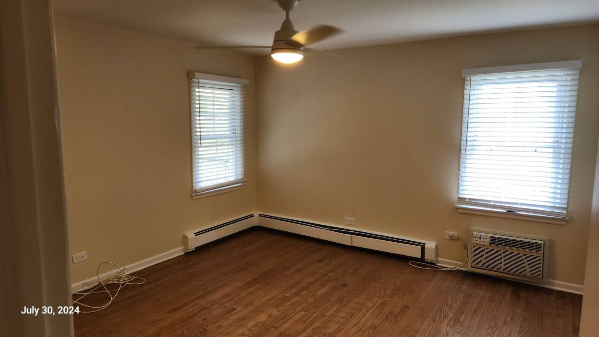 Apartment for rent at 2620 Central St, Evanston, IL 60201
