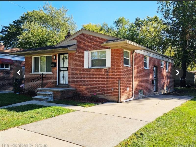 House for rent at 28951 Hazelwood St, Inkster, MI 48141