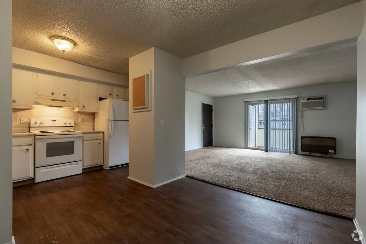 Apartment for rent at 400 Dornet Dr #435, Lansing, MI 48917