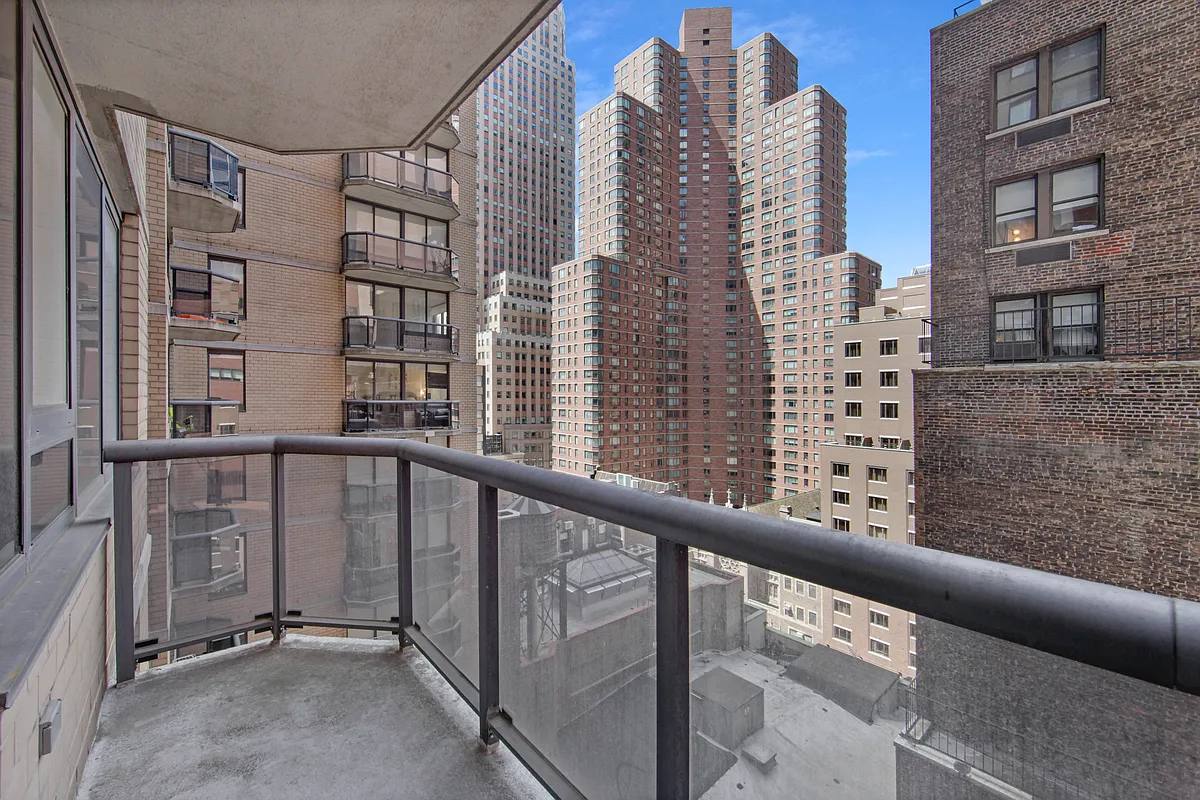 235 W 48th St #15CC, New York, NY 10036 - Apartment for Rent - Image 12