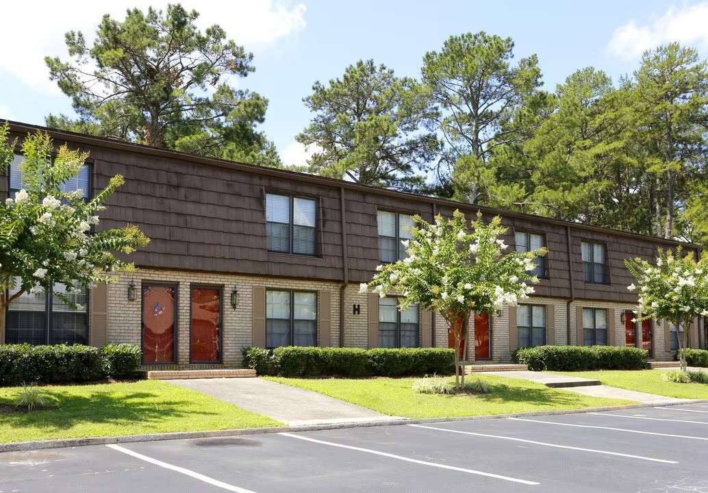 Apartment for rent at Arbor Terrace, 50 Chateau Dr, Rome, GA 30161