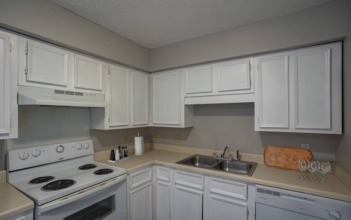 Apartment for rent at Jackson Manor, 1500 Hampshire Pike, Columbia, TN 38401