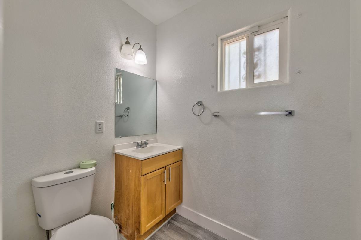 Apartment for rent at 339 N 10th St, Las Vegas, NV 89101