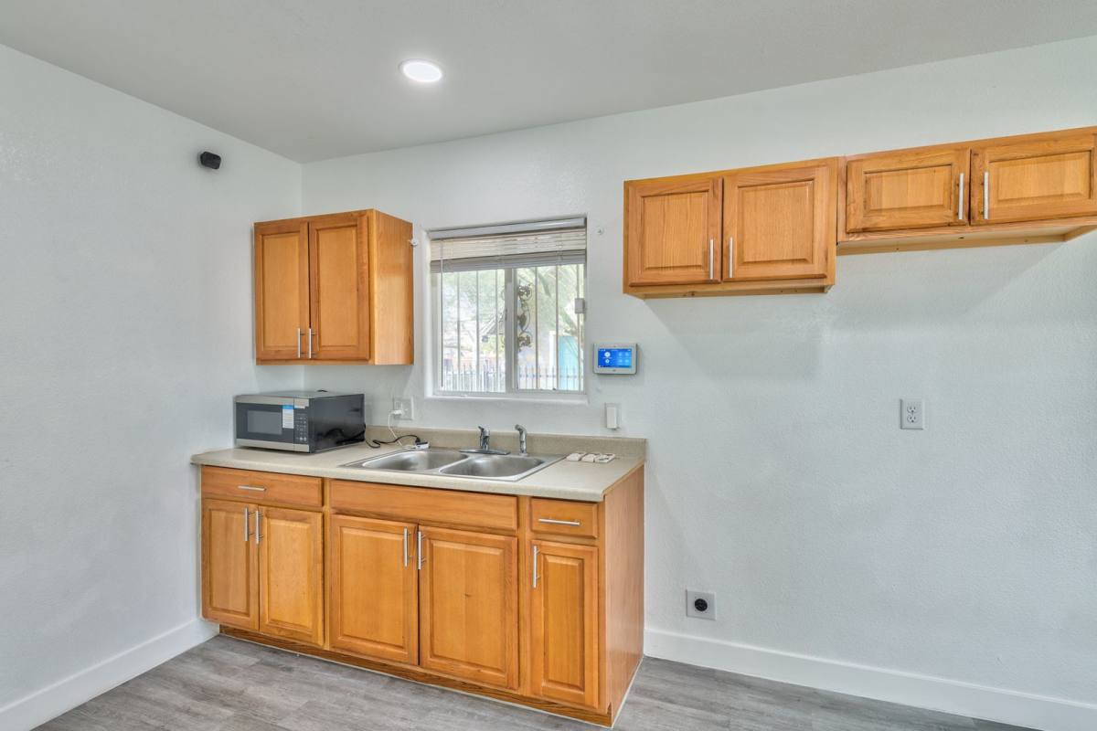 Apartment for rent at 339 N 10th St, Las Vegas, NV 89101
