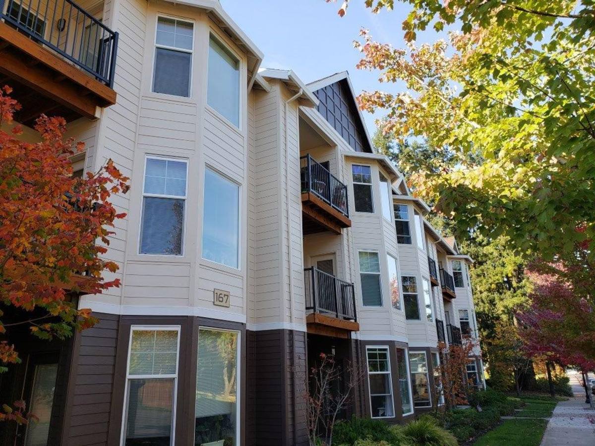Apartment for rent at 117 NE 25th Ave, Hillsboro, OR 97124