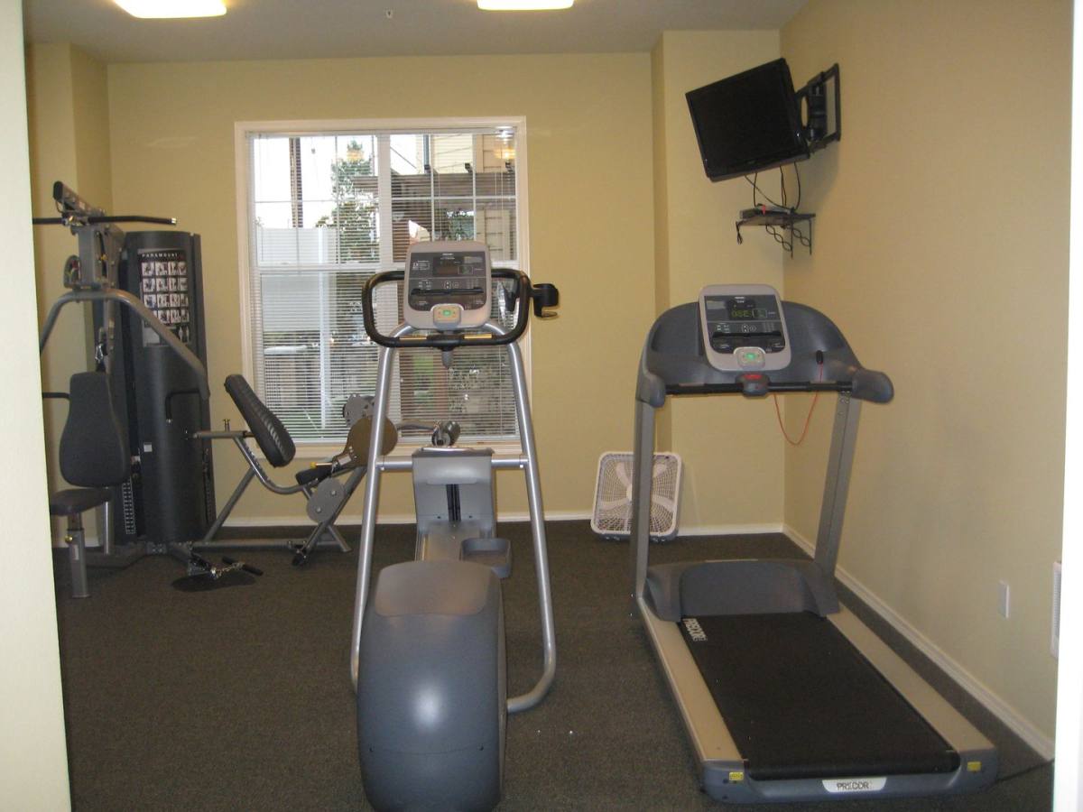 Apartment for rent at 117 NE 25th Ave, Hillsboro, OR 97124