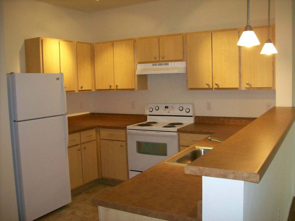 Apartment for rent at 117 NE 25th Ave, Hillsboro, OR 97124